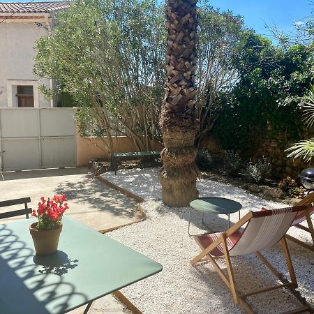 Gite Le Palmier - Perfectly Located Cosy Studio With Private Garden Puissalicon エクステリア 写真