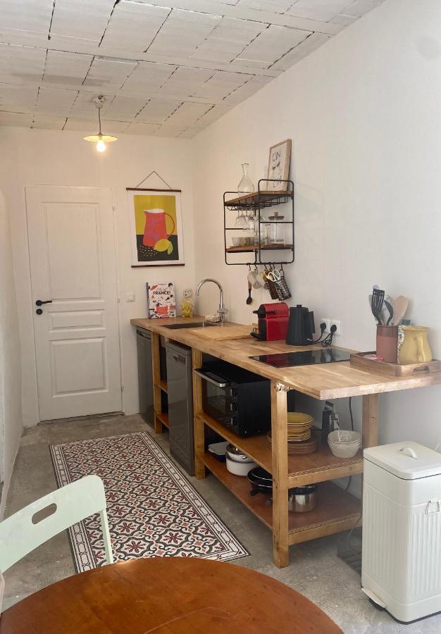 Gite Le Palmier - Perfectly Located Cosy Studio With Private Garden Puissalicon エクステリア 写真